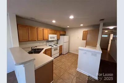 9632 Terrier Way, Charlotte, NC 28269 - Photo 3