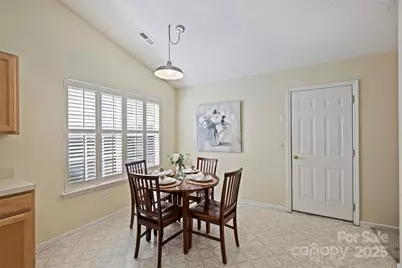 8612 Cedardale Ridge Court, Charlotte, NC 28269 - Photo 7