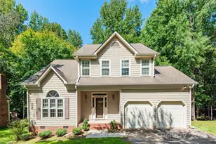 10024 Avon Farm Ln, Charlotte, NC 28269 - Photo 3