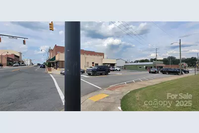 105 E Morgan Street, Wadesboro, NC 28170 - Photo 11