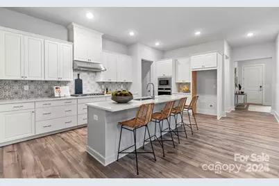 4142 Eastover Glen #0321, Charlotte, NC 28269 - Photo 3