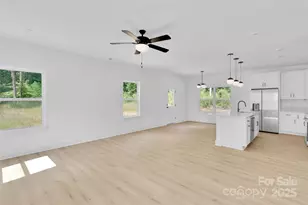 3549 Lake Rd, Charlotte, NC 28269 - Photo 9