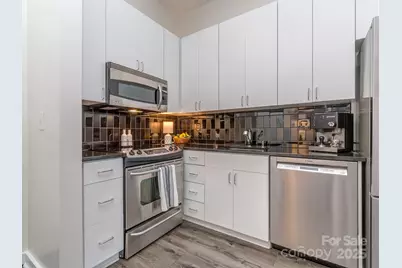 525 E Sixth Street #407, Charlotte, NC 28202 - Photo 5