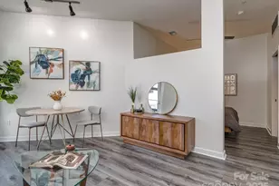 525 E 6th St, Charlotte, NC 28202 - Photo 11