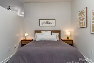 525 E 6th St, Charlotte, NC 28202 - Photo 15