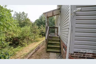 3002 Dalton Drive, Morganton, NC 28655 - Photo 5