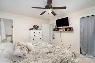 5609 Grace Chapel Rd, Hickory, NC 28601 - Photo 15