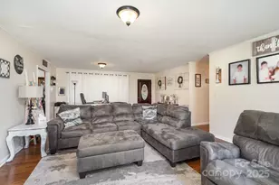 5609 Grace Chapel Rd, Hickory, NC 28601 - Photo 5