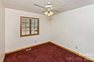 2431 W Cumming Woods Ln, Hendersonville, NC 28739 - Photo 33