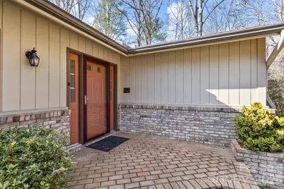 2431 W Cumming Woods Lane, Hendersonville, NC 28739 - Photo 11