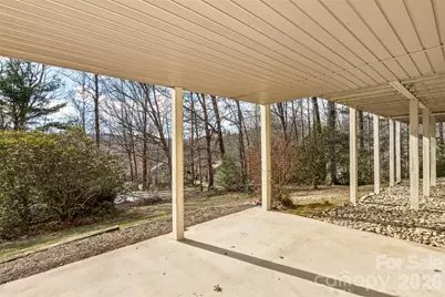 2431 W Cumming Woods Lane, Hendersonville, NC 28739 - Photo 37