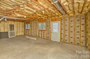 2431 W Cumming Woods Ln, Hendersonville, NC 28739 - Photo 41