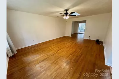 3238 Debbie Drive, Hendersonville, NC 28791 - Photo 5