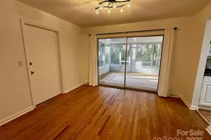 3238 Debbie Dr, Hendersonville, NC 28791 - Photo 7