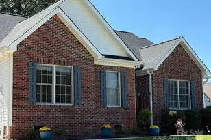 1234 Laurel Woods Dr, Gastonia, NC 28052 - Photo 3