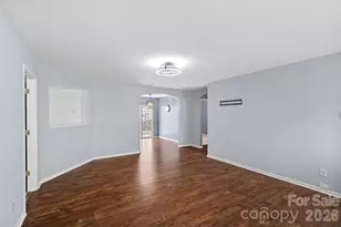 7117 Angela Marie Ct, Charlotte, NC 28215 - Photo 3