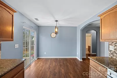 7117 Angela Marie Court, Charlotte, NC 28215 - Photo 9
