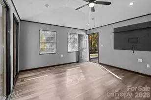 4642 McClure Rd, Charlotte, NC 28216 - Photo 3