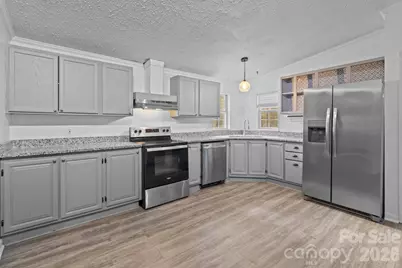 4642 McClure Road, Charlotte, NC 28216 - Photo 5