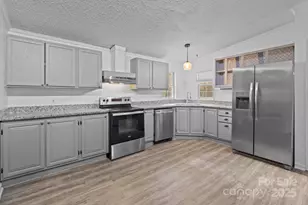 4642 McClure Rd, Charlotte, NC 28216 - Photo 45