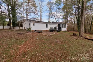 4642 McClure Rd, Charlotte, NC 28216 - Photo 23
