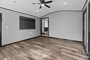 4642 McClure Rd, Charlotte, NC 28216 - Photo 25