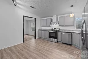 4642 McClure Rd, Charlotte, NC 28216 - Photo 47