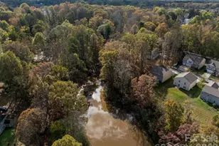 4642 McClure Rd, Charlotte, NC 28216 - Photo 17