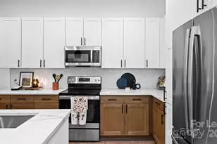 1711 Commonwealth Ave, Charlotte, NC 28205 - Photo 17