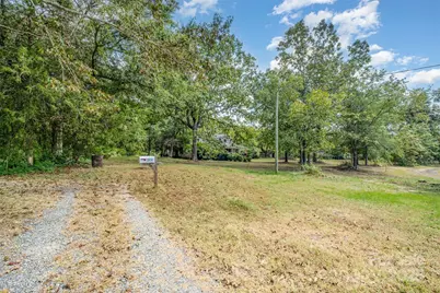 2412 Daves Drive, Shelby, NC 28150 - Photo 3