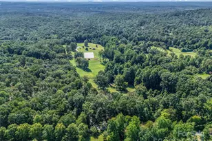 1050 Hunting Country Rd, Tryon, NC 28782 - Photo 41