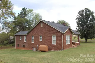 1720 Bumgarner Drive, Morganton, NC 28655 - Photo 3