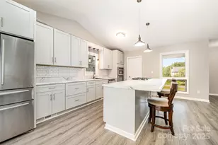 152 Sparrow Ln, Statesville, NC 28625 - Photo 7