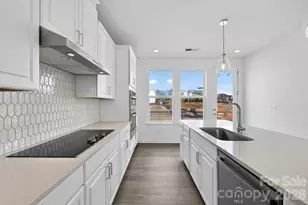 9452 Senator Royall Dr, Charlotte, NC 28262 - Photo 3