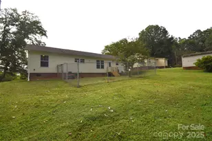 426 Dallas Stanley Hwy, Dallas, NC 28034 - Photo 39