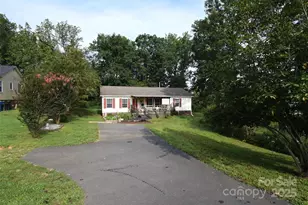 426 Dallas Stanley Hwy, Dallas, NC 28034 - Photo 3