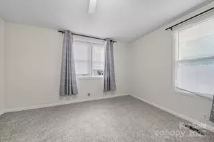 13 Maple Ave, Gastonia, NC 28054 - Photo 9