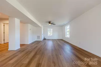 214 E Washington Avenue, Bessemer City, NC 28016 - Photo 3