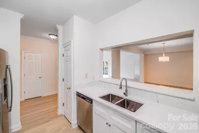 5601 Fairview Road #10, Charlotte, NC 28209 - Photo 7