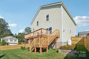 356 Tavernier Ln, Candler, NC 28715 - Photo 33