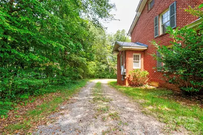 1521 Kings Road, Shelby, NC 28150 - Photo 5