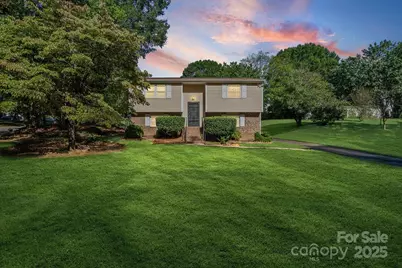 8619 Eaglewind Drive, Charlotte, NC 28212 - Photo 1