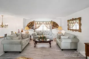 8619 Eaglewind Dr, Charlotte, NC 28212 - Photo 7