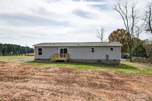 516 Lake Mullis Rd, Harmony, NC 28634 - Photo 25