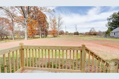 516 Lake Mullis Road, Harmony, NC 28634 - Photo 15