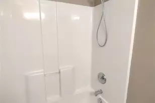 8338 Rudolph Rd, Charlotte, NC 28216 - Photo 15