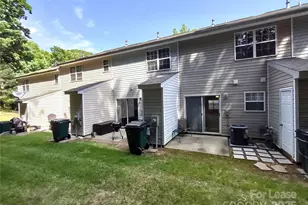 8338 Rudolph Rd, Charlotte, NC 28216 - Photo 17