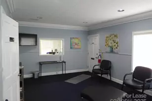 412 S Sutherland Ave, Monroe, NC 28112 - Photo 1