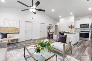 1600 Oak St, Charlotte, NC 28269 - Photo 3