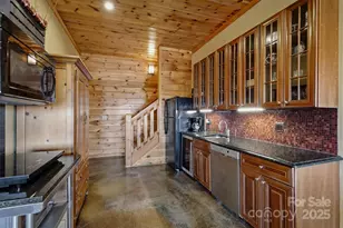 334 Scenic Vista Dr, Nebo, NC 28761 - Photo 33